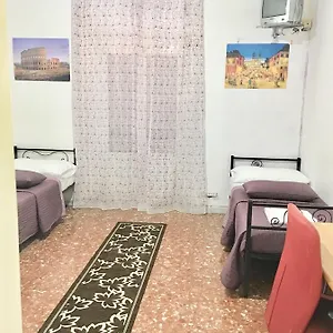 New Golden House Hostal
